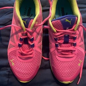 Puma sneakers size 8